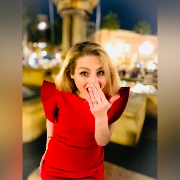 Meet your Posher, Cara - Picture 5 of 5